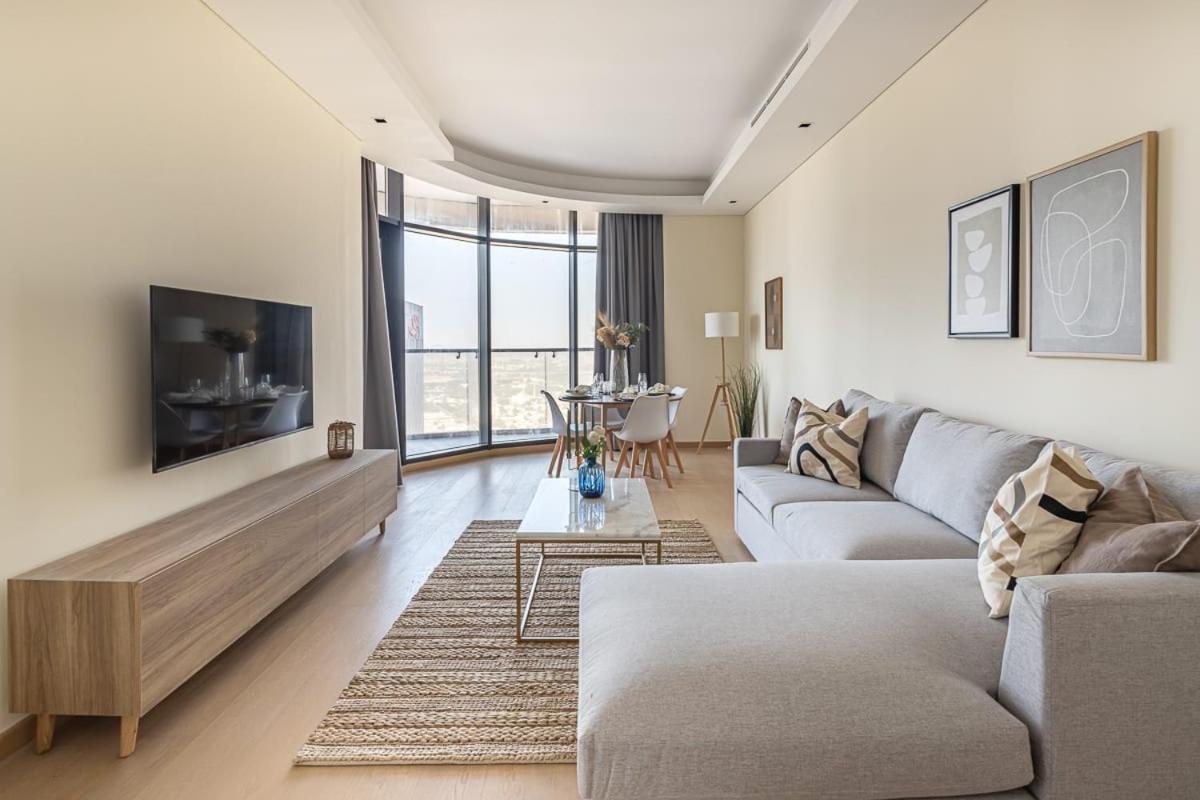 Frank Porter - Rp Heights Apartment *